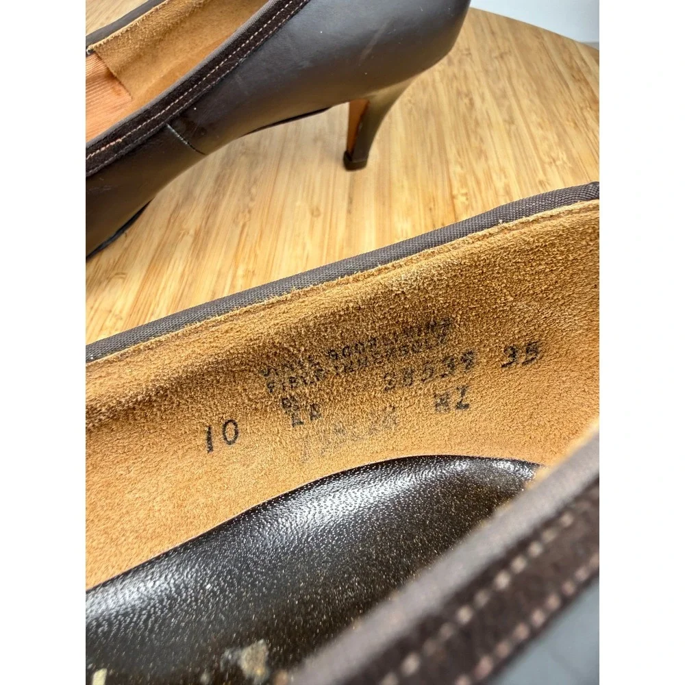 Life Stride Sz 10 Vintage 80s Brown Leather Suede Trim Button Pointy Toe Pumps